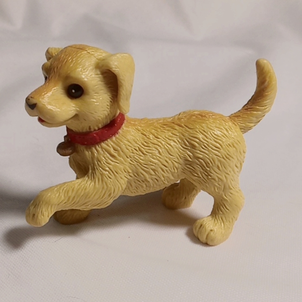 Mattel yellow dog Play figure
